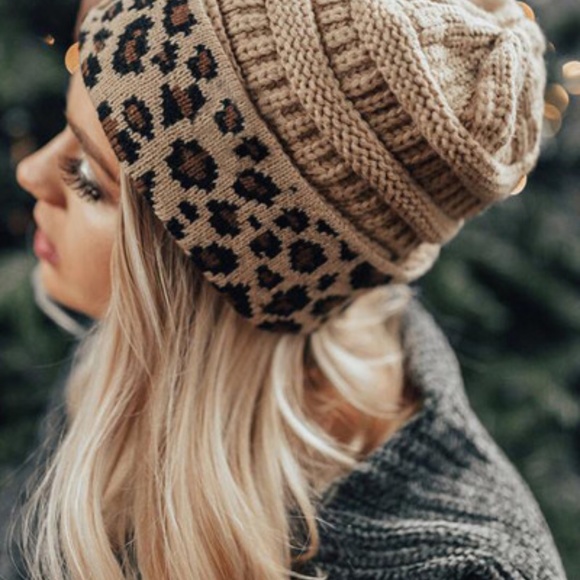 Accessories - 1 Left 💝Boutique Apricot Knitted Beanie